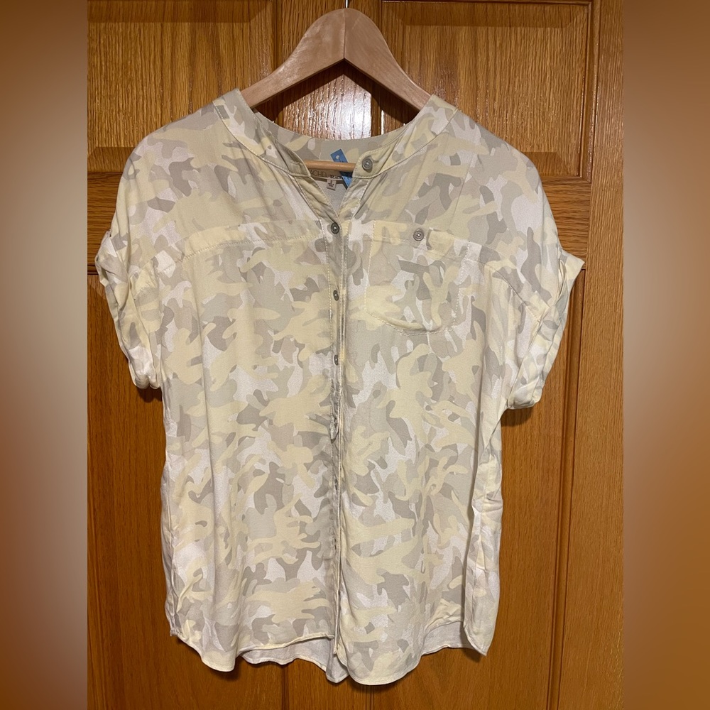 Silky Rachel Roy Blouse